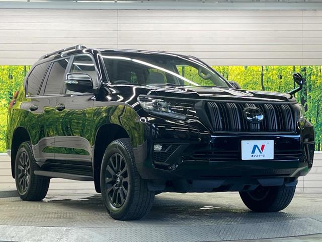 ランドクルーザープラド ＴＸ　Ｌパッケージ　マットブラックエディション　ムーンルーフ　禁煙車　９型ナビフルセグ　バックカメラ　ベージュ革　ルーフレール　専用１８インチＡＷ　セーフティセンス　レーダークルーズ　パーキングサポートブレーキ　パワーシート　シートベンチレーション（17枚目）