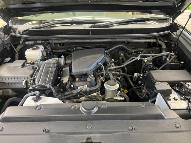 ランドクルーザープラド ＴＸ　Ｌパッケージ　マットブラックエディション　ムーンルーフ　禁煙車　９型ナビフルセグ　バックカメラ　ベージュ革　ルーフレール　専用１８インチＡＷ　セーフティセンス　レーダークルーズ　パーキングサポートブレーキ　パワーシート　シートベンチレーション（19枚目）