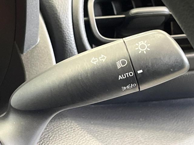 ヤリス Ｘ　禁煙車　純正ＤＡ　バックカメラ　セーフティーセンス　　ドラレコ　コーナーセンサー　スマートキー　ＬＥＤヘッド　オートマチックハイビーム　ビルトインＥＴＣ　Ｂｌｕｅｔｏｏｔｈ　電動格納ミラー（49枚目）