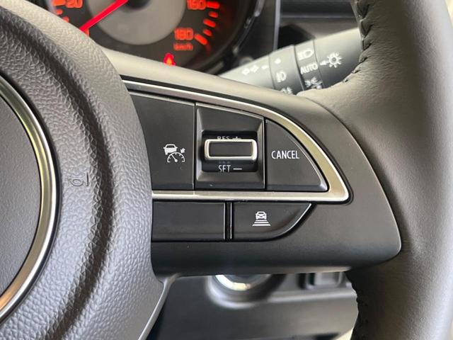 ジムニーノマド ＦＣ　走行３８ｋｍ　セーフティサポート　ＬＥＤヘッド　純正１５インチＡＷ　アダプティブクルーズ　リアパーキングセンサ　シートヒーター　スマートキー　オートエアコン　ハイビームアシスト　革巻ステアリング（4枚目）