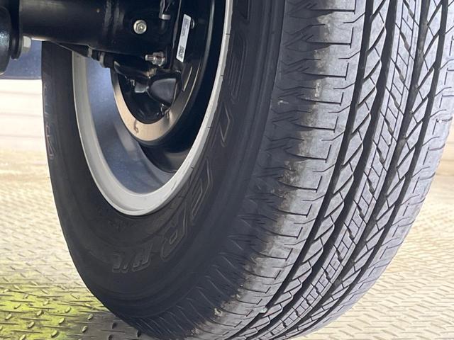 ジムニーノマド ＦＣ　走行３８ｋｍ　セーフティサポート　ＬＥＤヘッド　純正１５インチＡＷ　アダプティブクルーズ　リアパーキングセンサ　シートヒーター　スマートキー　オートエアコン　ハイビームアシスト　革巻ステアリング（23枚目）