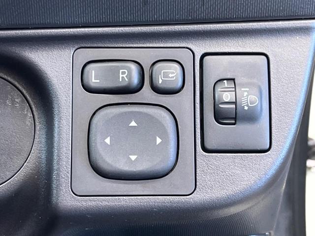 アクア Ｇ　禁煙車　ナビＴＶ　バックカメラ　ＥＴＣ　Ｂｌｕｅｔｏｏｔｈ　革巻ステアリング　専用スエード調ファブリックシート　ＤＶＤ再生　ＵＳＢ／ＡＵＸ接続（29枚目）