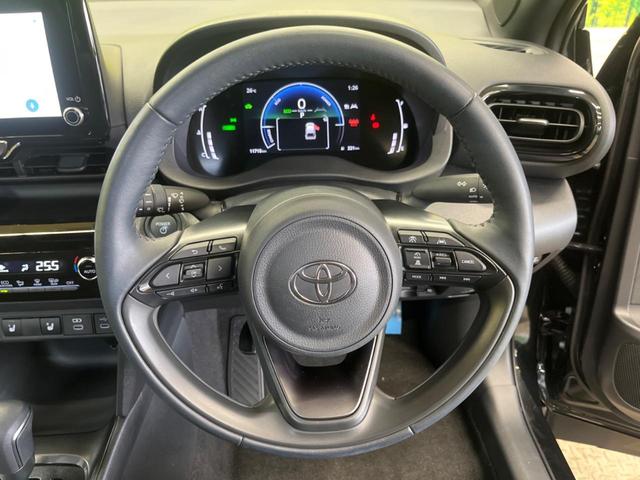 ヤリスクロス ハイブリッドＺ　モデリスタエアロ　禁煙車　純正８型ナビＴＶ　パノラミックビューモニタ　セーフティセンス　レーダークルーズ　ブラインドスポットモニタ　ハンズフリー電動バックドア　ＡｐｐｌｅＣａｒＰｌａｙ　ＥＴＣ（5枚目）