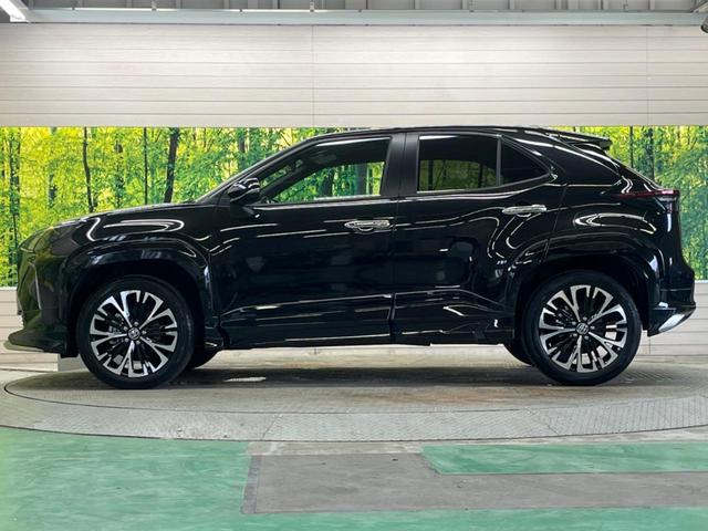 ヤリスクロス ハイブリッドＺ　モデリスタエアロ　禁煙車　純正８型ナビＴＶ　パノラミックビューモニタ　セーフティセンス　レーダークルーズ　ブラインドスポットモニタ　ハンズフリー電動バックドア　ＡｐｐｌｅＣａｒＰｌａｙ　ＥＴＣ（57枚目）