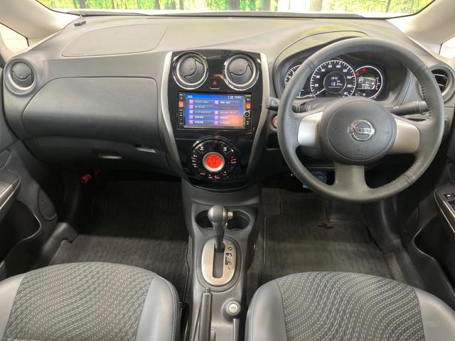 ノート メダリスト　ＤＩＧ－Ｓ　禁煙車　純正ナビフルセグ　アラウンドビューモニタ　ＥＴＣ　Ｂｌｕｅｔｏｏｔｈ　スマートキー　オートエアコン　半革シート　オートライト　革巻ステアリング　ＤＶＤ再生（2枚目）