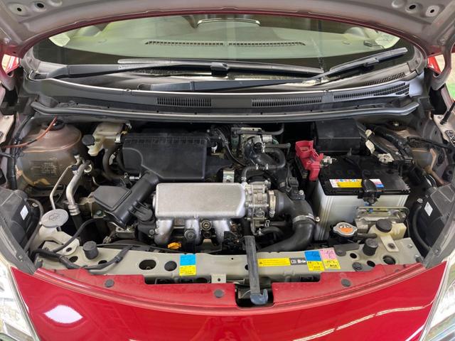 ノート メダリスト　ＤＩＧ－Ｓ　禁煙車　純正ナビフルセグ　アラウンドビューモニタ　ＥＴＣ　Ｂｌｕｅｔｏｏｔｈ　スマートキー　オートエアコン　半革シート　オートライト　革巻ステアリング　ＤＶＤ再生（19枚目）
