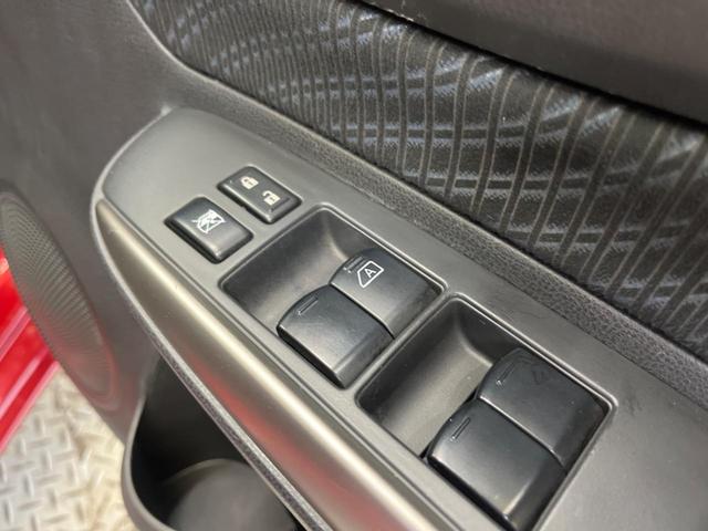 ノート メダリスト　ＤＩＧ－Ｓ　禁煙車　純正ナビフルセグ　アラウンドビューモニタ　ＥＴＣ　Ｂｌｕｅｔｏｏｔｈ　スマートキー　オートエアコン　半革シート　オートライト　革巻ステアリング　ＤＶＤ再生（54枚目）