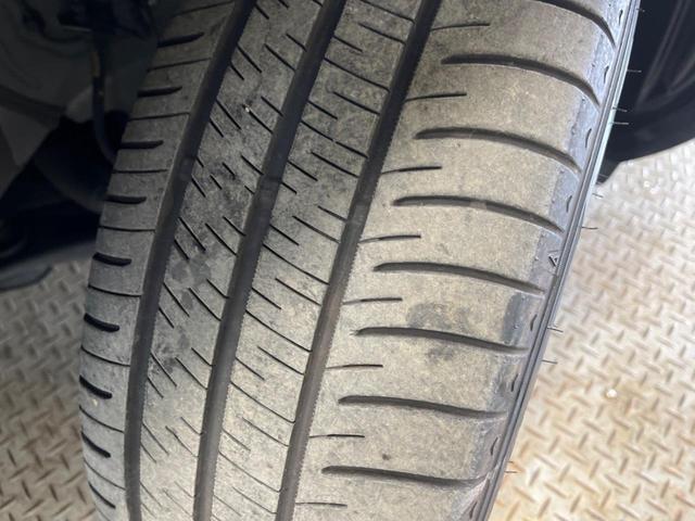ヤリスクロス ハイブリッドＺ　禁煙車　衝突軽減装置　レーダークルーズ　純正ディスプレイオーディオ　全周囲カメラ　ブラインドスポットモニター　ハンズフリーパワーバックドア　クリアランスソナー　ＬＥＤヘッド　オートハイビーム（26枚目）