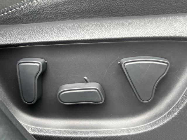 ヤリスクロス ハイブリッドＺ　禁煙車　衝突軽減装置　レーダークルーズ　純正ディスプレイオーディオ　全周囲カメラ　ブラインドスポットモニター　ハンズフリーパワーバックドア　クリアランスソナー　ＬＥＤヘッド　オートハイビーム（58枚目）