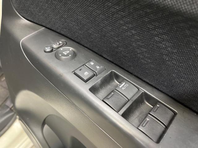 N-BOXカスタム G・Lパッケージ 禁煙車 純正ナビTV バックカメラ 電動スライドドア HIDヘッド 純正14インチAW ETC スマートキー オートエアコン オートライト ステアリングリモコン DVD再生(51枚目)