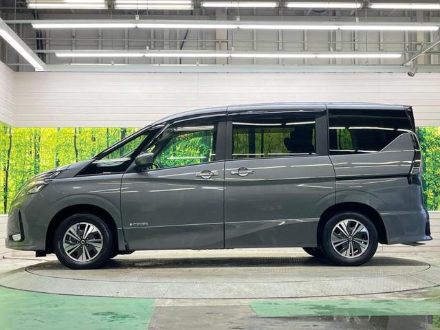 セレナ e-パワー ハイウェイスターV セーフティパックA 禁煙車 純正10型ナビTV アラウンドビューモニタ 両側ハンズフリー電動ドア プロパイロット 衝突被害軽減 アダプティブLEDヘッド 後席オートエアコン ETC ブルーレイ再生(61枚目)