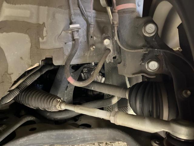 ヴォクシー ハイブリッドS-Z 三眼LED 禁煙車 純正10.5型ナビTV 純正14型後席モニター 両側電動ドア バックカメラ セーフティセンス 純正17インチAW 半革 シートヒーター 後席オートエアコン ETC2.0 DVD再生(20枚目)