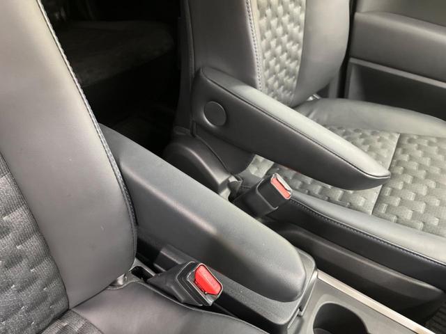 ヴォクシー ハイブリッドS-Z 三眼LED 禁煙車 純正10.5型ナビTV 純正14型後席モニター 両側電動ドア バックカメラ セーフティセンス 純正17インチAW 半革 シートヒーター 後席オートエアコン ETC2.0 DVD再生(39枚目)