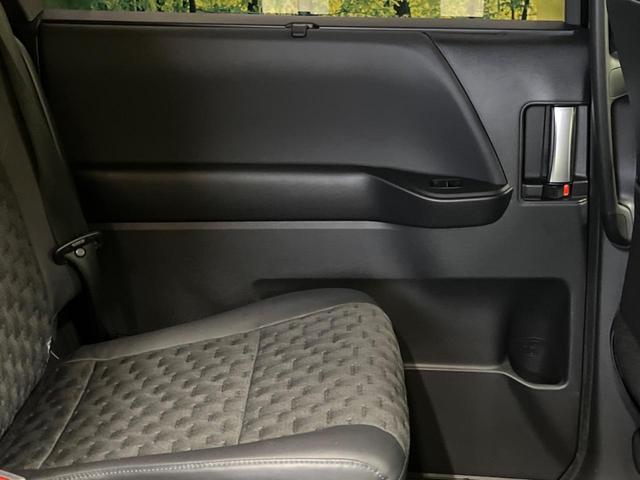 ヴォクシー ハイブリッドS-Z 三眼LED 禁煙車 純正10.5型ナビTV 純正14型後席モニター 両側電動ドア バックカメラ セーフティセンス 純正17インチAW 半革 シートヒーター 後席オートエアコン ETC2.0 DVD再生(49枚目)
