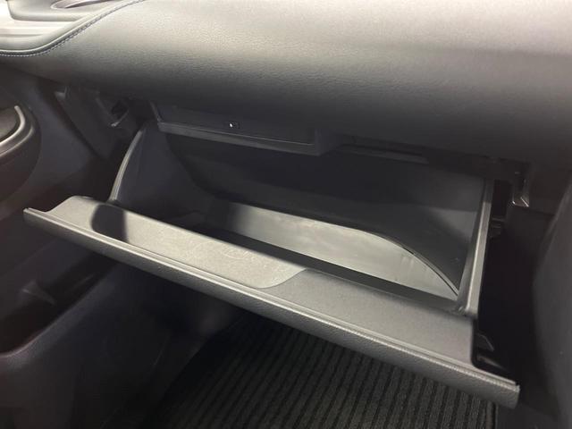 ヴォクシー ハイブリッドS-Z 三眼LED 禁煙車 純正10.5型ナビTV 純正14型後席モニター 両側電動ドア バックカメラ セーフティセンス 純正17インチAW 半革 シートヒーター 後席オートエアコン ETC2.0 DVD再生(55枚目)