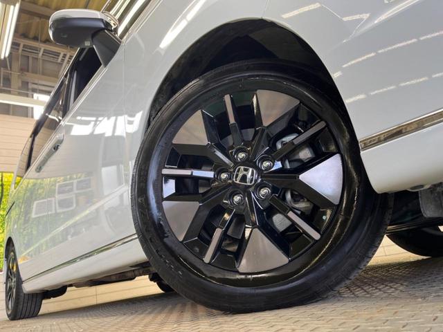 ステップワゴン ｅ：ＨＥＶスパーダ　禁煙車　純正１１．４型ナビＴＶ　マルチビューカメラ　両側電動ドア　ホンダセンシング　渋滞追従アダプティブクルーズ　電動バックドア　半革シート　シートヒーター　後席オートエアコン　後席オットマン（13枚目）