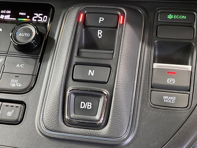 ステップワゴン ｅ：ＨＥＶスパーダ　禁煙車　純正１１．４型ナビＴＶ　マルチビューカメラ　両側電動ドア　ホンダセンシング　渋滞追従アダプティブクルーズ　電動バックドア　半革シート　シートヒーター　後席オートエアコン　後席オットマン（27枚目）