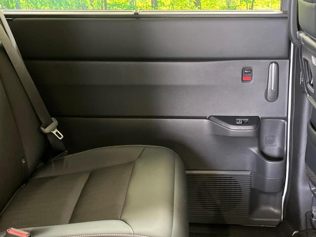 ステップワゴン ｅ：ＨＥＶスパーダ　禁煙車　純正１１．４型ナビＴＶ　マルチビューカメラ　両側電動ドア　ホンダセンシング　渋滞追従アダプティブクルーズ　電動バックドア　半革シート　シートヒーター　後席オートエアコン　後席オットマン（50枚目）