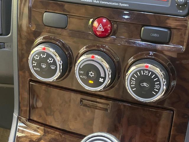 デリカD:5 シャモニー 4WD 7人乗 禁煙車 メーカーナビ フリップダウンモニター マルチアラウンドモニタ MKW16インチAW 純正アンダーガードバー 両側電動ドア HIDヘッド パワーシート シートヒーター ETC(27枚目)