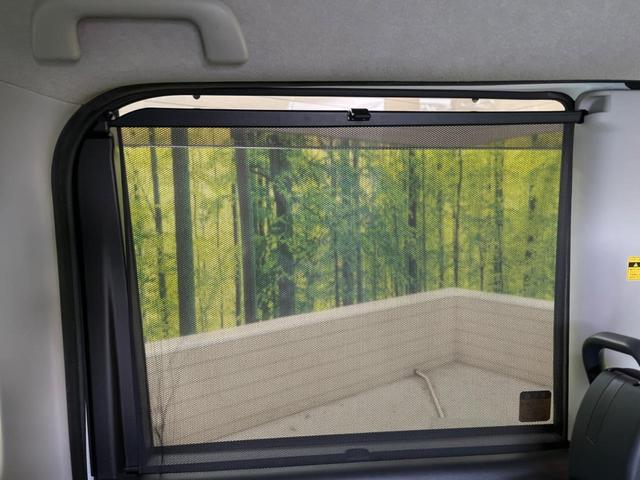 シフォン カスタムＲ　スペシャル　スマートアシスト　禁煙車　純正８型ナビＴＶ　パノラミックビューモニタ　両側電動ドア　衝突被害軽減　ＥＴＣ　Ｂｌｕｅｔｏｏｔｈ　ＬＥＤヘッド　純正１４インチＡＷ　半革　シートヒーター　コーナーセンサー　オートハイビーム（8枚目）