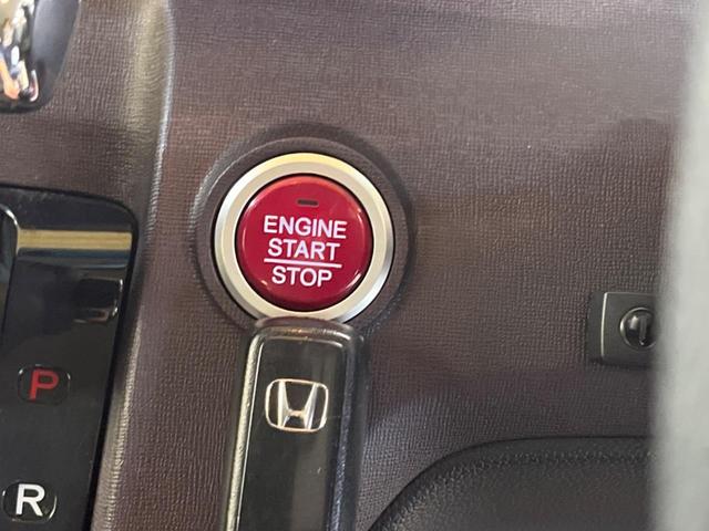 N-ONE プレミアム ツアラー・Lパッケージ ターボ 禁煙車 ディスプレイオーディオ バックカメラ HIDヘッド 純正15インチAW ETC Bluetooth クルーズコントロール 革巻ステアリング パドルシフト サイド/カーテンエアバッグ(7枚目)