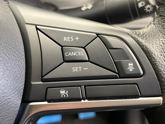 ノート e-パワー メダリスト 禁煙車 純正ナビフルセグ アラウンドビューモニター LEDヘッド インテリジェントクルーズ 衝突被害軽減 ETC Bluetooth インテリジェントルームミラー 半革シート 純正15インチAW(6枚目)