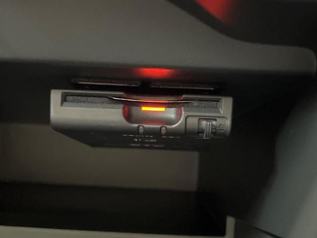 ノート e-パワー メダリスト 禁煙車 純正ナビフルセグ アラウンドビューモニター LEDヘッド インテリジェントクルーズ 衝突被害軽減 ETC Bluetooth インテリジェントルームミラー 半革シート 純正15インチAW(34枚目)