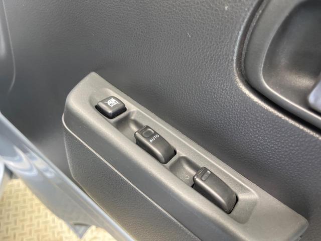 ハイゼットトラック ジャンボ 禁煙車 CD AM/FM フォグランプ パワーウィンドウ リモコンキー ドアポケット プライバシーガラス AUX エアコン 運転席/助手席エアバック(5枚目)
