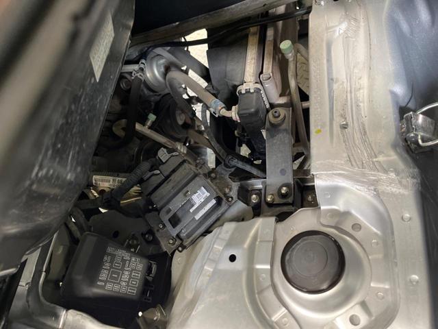 ハイゼットトラック ジャンボ 禁煙車 CD AM/FM フォグランプ パワーウィンドウ リモコンキー ドアポケット プライバシーガラス AUX エアコン 運転席/助手席エアバック(21枚目)