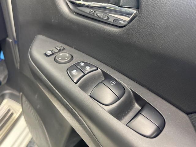 セレナ e-パワー ハイウェイスターV 禁煙車 衝突軽減 プロパイロット フリップダウンモニター 純正10型ナビフルセグ 全周囲カメラ ハンズフリーパワーバックドア ブラインドスポットモニター Bluetooth ドラレコ ETC(64枚目)