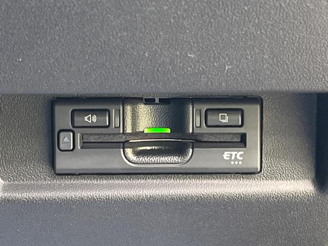 ジムニーシエラ ＪＣ　４ＷＤ　純正ナビ　衝突軽減装置　禁煙車　バックカメラ　シートヒーター　ドライブレコーダー　ＬＥＤヘッド　ＥＴＣ　クルーズコントロール　オートライト　オートエアコン　ｂｌｕｅｔｏｏｔｈ　スマートキー（7枚目）