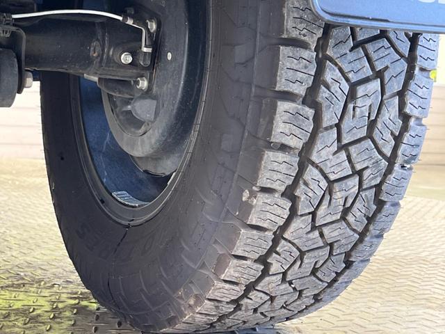 ジムニーシエラ ＪＣ　４ＷＤ　純正ナビ　衝突軽減装置　禁煙車　バックカメラ　シートヒーター　ドライブレコーダー　ＬＥＤヘッド　ＥＴＣ　クルーズコントロール　オートライト　オートエアコン　ｂｌｕｅｔｏｏｔｈ　スマートキー（22枚目）