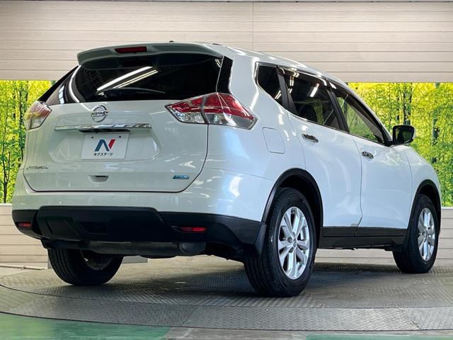 エクストレイル ２０Ｘ　禁煙車　純正８型ナビＴＶ　バックカメラ　ＬＥＤヘッド　純正１７インチＡＷ　電動バックドア　スエード調ファブリックシート　カーペットインテリア　ＥＴＣ　Ｂｌｕｅｔｏｏｔｈ　シートヒーター　ＤＶＤ再生（17枚目）