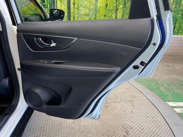 エクストレイル ２０Ｘ　禁煙車　純正８型ナビＴＶ　バックカメラ　ＬＥＤヘッド　純正１７インチＡＷ　電動バックドア　スエード調ファブリックシート　カーペットインテリア　ＥＴＣ　Ｂｌｕｅｔｏｏｔｈ　シートヒーター　ＤＶＤ再生（40枚目）