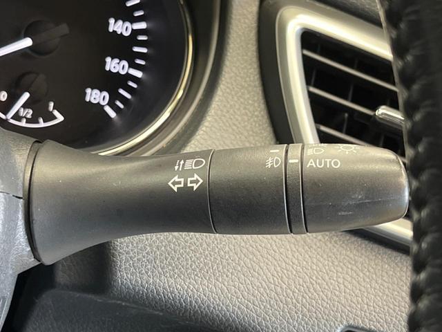 エクストレイル ２０Ｘ　禁煙車　純正８型ナビＴＶ　バックカメラ　ＬＥＤヘッド　純正１７インチＡＷ　電動バックドア　スエード調ファブリックシート　カーペットインテリア　ＥＴＣ　Ｂｌｕｅｔｏｏｔｈ　シートヒーター　ＤＶＤ再生（44枚目）