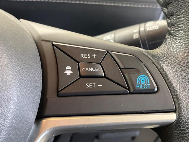 セレナ ｅ－パワー　ハイウェイスターＶ　セーフティパックＢ　禁煙車　純正９型ナビＴＶ　純正１１型後席モニター　アラウンドビューモニタ　両側ハンズフリー電動ドア　衝突軽減　プロパイロット　インテリジェントルームミラー　電動パーキングブレーキ（6枚目）