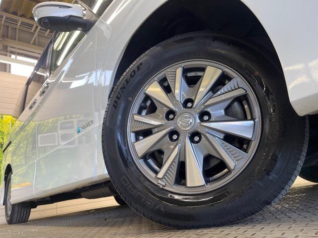 セレナ ｅ－パワー　ハイウェイスターＶ　セーフティパックＢ　禁煙車　純正９型ナビＴＶ　純正１１型後席モニター　アラウンドビューモニタ　両側ハンズフリー電動ドア　衝突軽減　プロパイロット　インテリジェントルームミラー　電動パーキングブレーキ（19枚目）