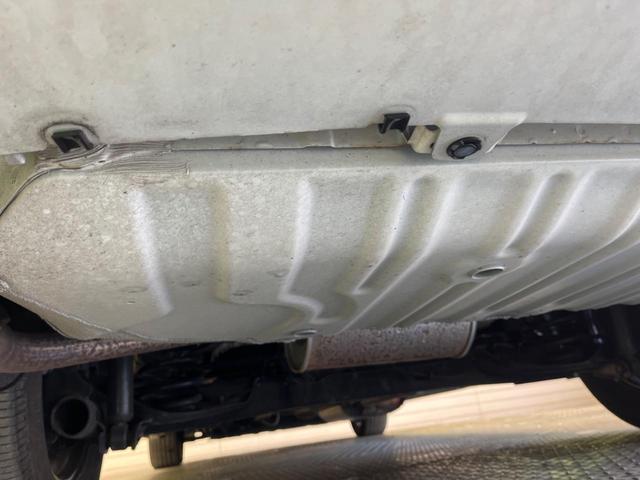 セレナ ｅ－パワー　ハイウェイスターＶ　セーフティパックＢ　禁煙車　純正９型ナビＴＶ　純正１１型後席モニター　アラウンドビューモニタ　両側ハンズフリー電動ドア　衝突軽減　プロパイロット　インテリジェントルームミラー　電動パーキングブレーキ（24枚目）