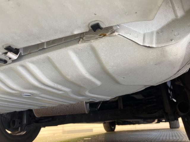 セレナ ｅ－パワー　ハイウェイスターＶ　セーフティパックＢ　禁煙車　純正９型ナビＴＶ　純正１１型後席モニター　アラウンドビューモニタ　両側ハンズフリー電動ドア　衝突軽減　プロパイロット　インテリジェントルームミラー　電動パーキングブレーキ（25枚目）