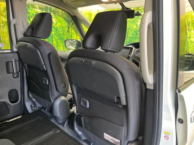 セレナ ｅ－パワー　ハイウェイスターＶ　セーフティパックＢ　禁煙車　純正９型ナビＴＶ　純正１１型後席モニター　アラウンドビューモニタ　両側ハンズフリー電動ドア　衝突軽減　プロパイロット　インテリジェントルームミラー　電動パーキングブレーキ（39枚目）