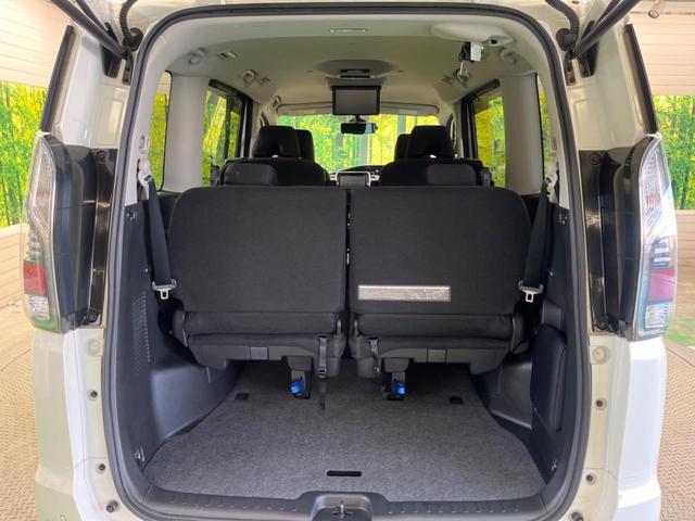 セレナ ｅ－パワー　ハイウェイスターＶ　セーフティパックＢ　禁煙車　純正９型ナビＴＶ　純正１１型後席モニター　アラウンドビューモニタ　両側ハンズフリー電動ドア　衝突軽減　プロパイロット　インテリジェントルームミラー　電動パーキングブレーキ（40枚目）