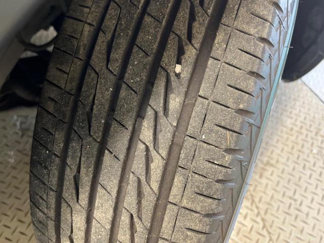 エクストレイル 20Xtt エマージェンシーブレーキパッケージ 7人乗 禁煙車 11型ディスプレイオーディオ 衝突被害軽減 LEDヘッド 純正18インチAW 電動バックドア AppleCarPlay ETC シートヒーター 革巻ステアリング デュアルオートエアコン(55枚目)