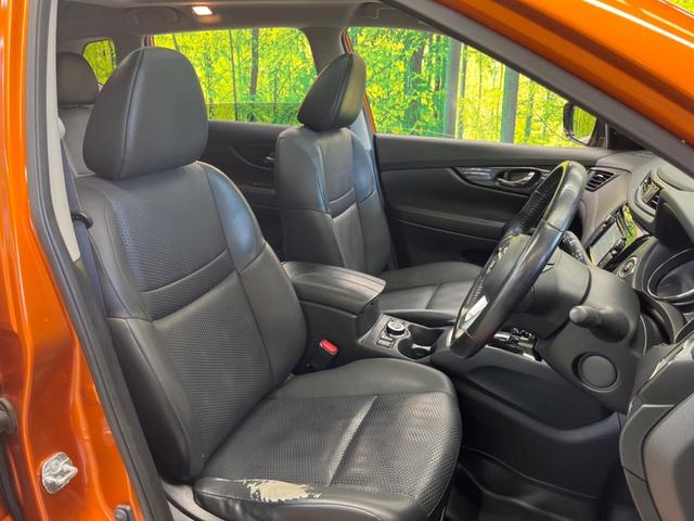 エクストレイル ２０Ｘ　ハイブリッド　４ＷＤ　パノラミックガラスルーフ　禁煙車　メーカーナビフルセグ　アラウンドビューモニタ　プロパイロット　衝突軽減　ＬＥＤヘッド　純正１７インチＡＷ　ルーフレール　電動バックドア　前後席シートヒーター（9枚目）