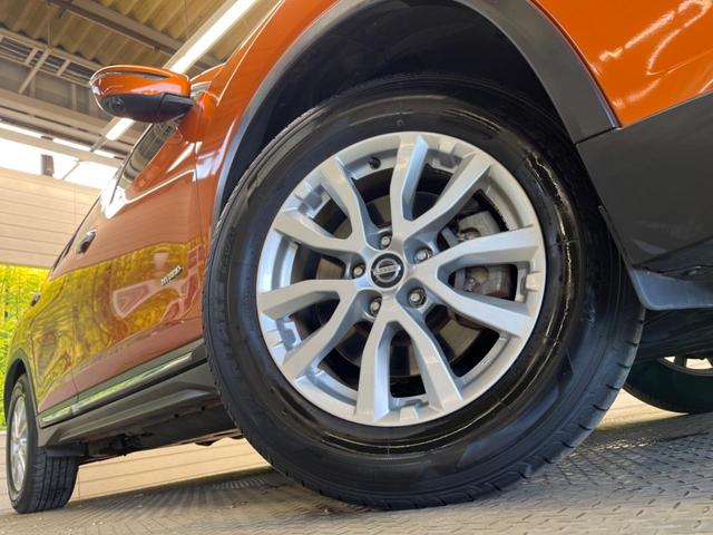 エクストレイル ２０Ｘ　ハイブリッド　４ＷＤ　パノラミックガラスルーフ　禁煙車　メーカーナビフルセグ　アラウンドビューモニタ　プロパイロット　衝突軽減　ＬＥＤヘッド　純正１７インチＡＷ　ルーフレール　電動バックドア　前後席シートヒーター（13枚目）