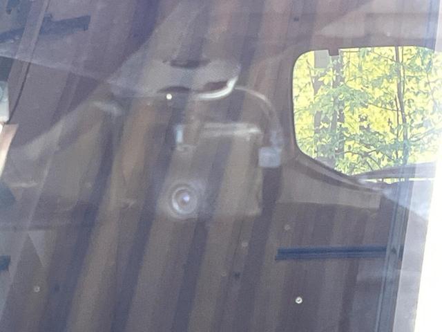 エクストレイル ２０Ｘ　ハイブリッド　４ＷＤ　パノラミックガラスルーフ　禁煙車　メーカーナビフルセグ　アラウンドビューモニタ　プロパイロット　衝突軽減　ＬＥＤヘッド　純正１７インチＡＷ　ルーフレール　電動バックドア　前後席シートヒーター（34枚目）