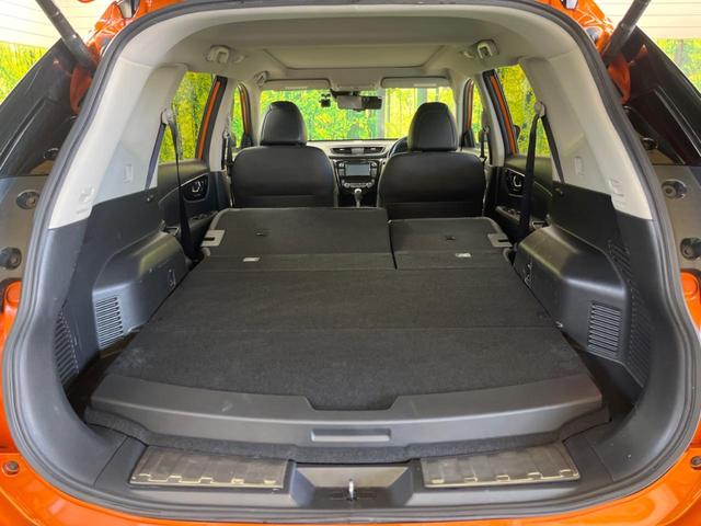 エクストレイル ２０Ｘ　ハイブリッド　４ＷＤ　パノラミックガラスルーフ　禁煙車　メーカーナビフルセグ　アラウンドビューモニタ　プロパイロット　衝突軽減　ＬＥＤヘッド　純正１７インチＡＷ　ルーフレール　電動バックドア　前後席シートヒーター（42枚目）