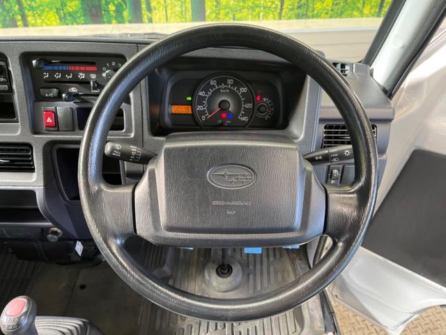 サンバートラック ＴＢ　プロ仕様パッケージ　走行３０４４０ｋｍ　４ＷＤ　５速ＭＴ　エアコン　パワーステアリング　純正ＦＭ／ＡＭラジオ　歩み板対応アオリ　オフロードタイヤ（10枚目）