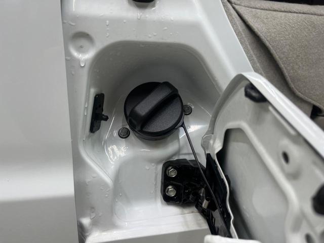 NV100クリッパーバン DX ハイルーフ 禁煙車 純正ナビフルセグ キーレスエントリー プライバシーガラス オーバーヘッドシェルフ Bluetooth オートライト DVD再生 AUX接続(51枚目)