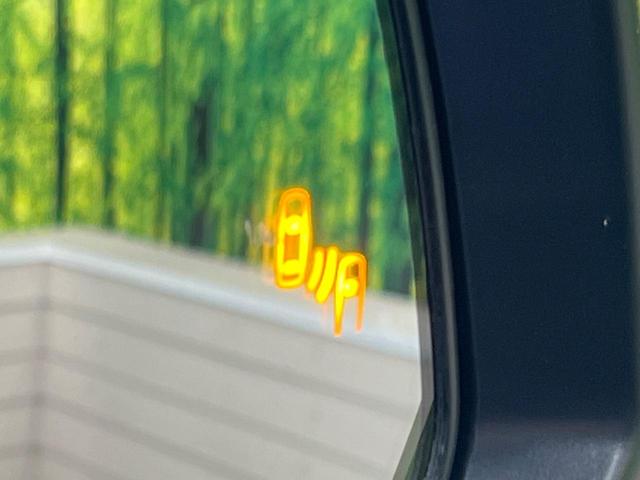 ハリアーハイブリッド Ｇ　登録済未使用車　純正１２．３型ディスプレイＴＶ　バックカメラ　セーフティセンス　レーダークルーズ　ブラインドスポットモニタ　デジタルインナーミラー　ドライブレコーダー　ＥＴＣ２．０　電動バックドア（7枚目）
