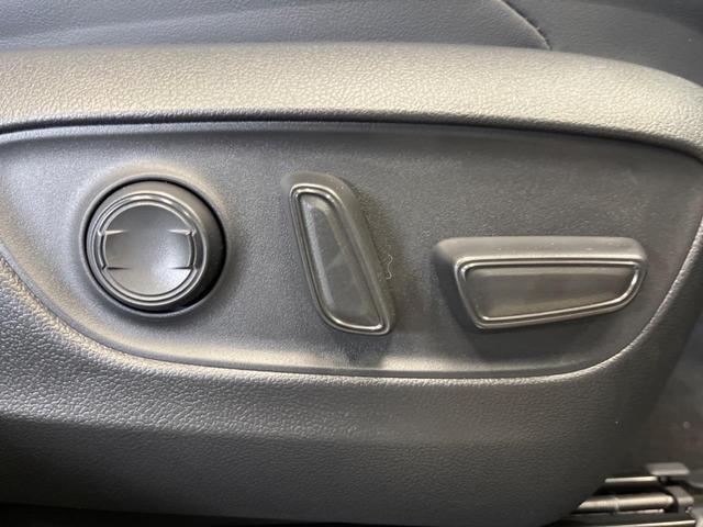 ハリアーハイブリッド Ｇ　登録済未使用車　純正１２．３型ディスプレイＴＶ　バックカメラ　セーフティセンス　レーダークルーズ　ブラインドスポットモニタ　デジタルインナーミラー　ドライブレコーダー　ＥＴＣ２．０　電動バックドア（32枚目）